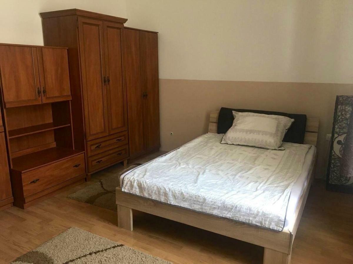 Arkadia Apartman Papa Ngoại thất bức ảnh